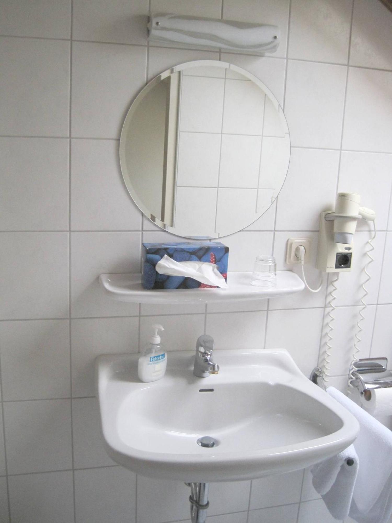 Hotel Loewen Randersacker Quarto foto