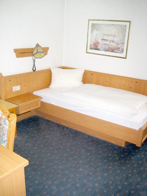 Hotel Loewen Randersacker Quarto foto